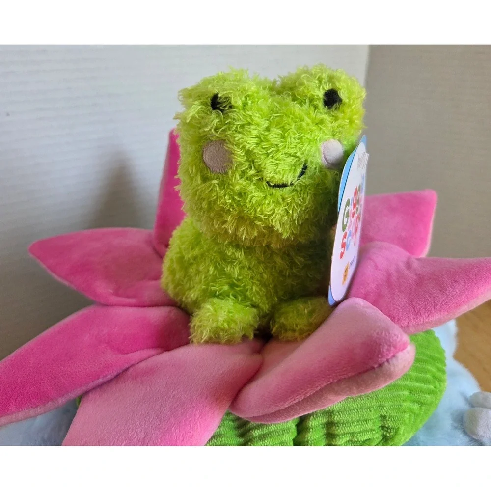 NEW Gigglescape 11 inch Stackable Lily Pad Pond Frog Stuffed Animal Toy Plush